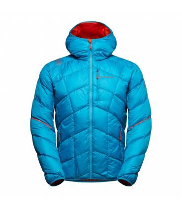 Pinnacle Down La Sportiva Pluma 750