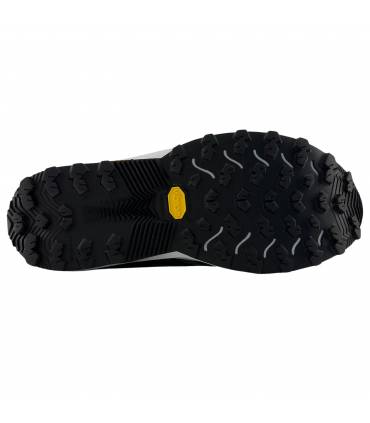 Zapatilla New Balance FuelCell Rebel Trail