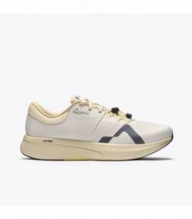 Mount to Coast R1 Mujer Beige vista lateral
